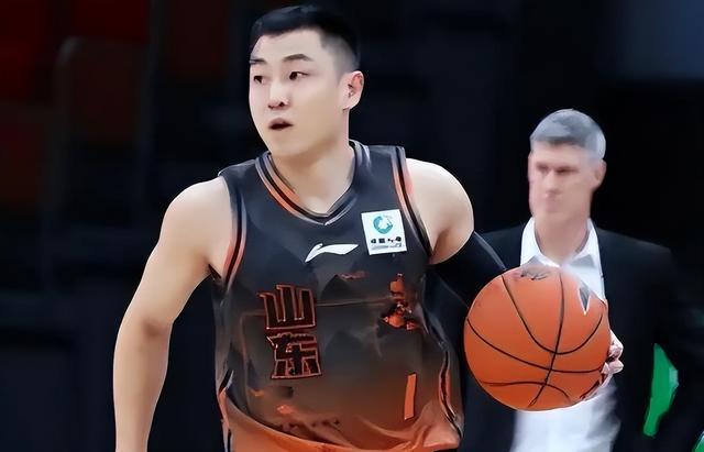爱游戏体育app下载-转折点!山东男篮强势反弹,CBA季后赛赛后攻防权衡,目标明确,训练强度明显提升的简单介绍