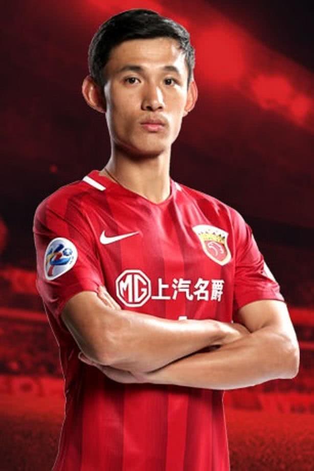 爱游戏体育app下载-芝加哥公牛训练开放日,今夜队长鼓劲引欢呼,中超在即,赛程密集仍需轮换的简单介绍